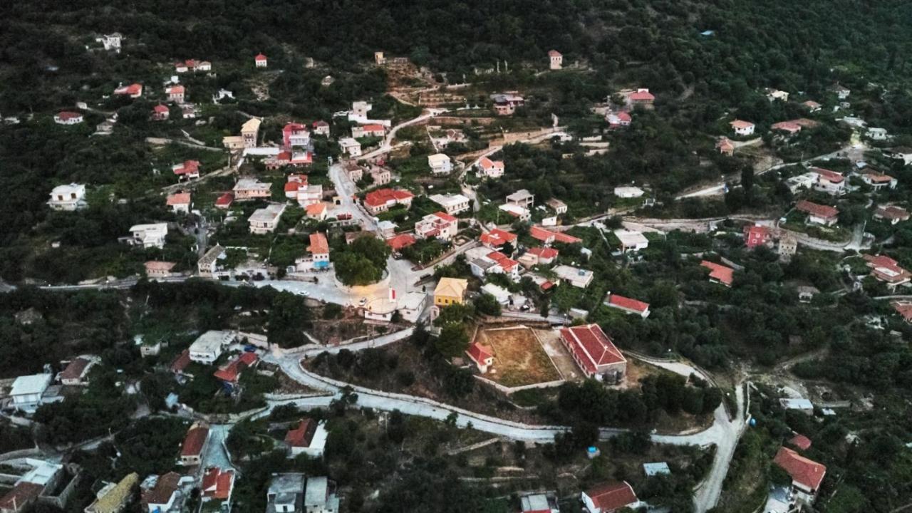 Villa Muzhaqi Nivice Экстерьер фото